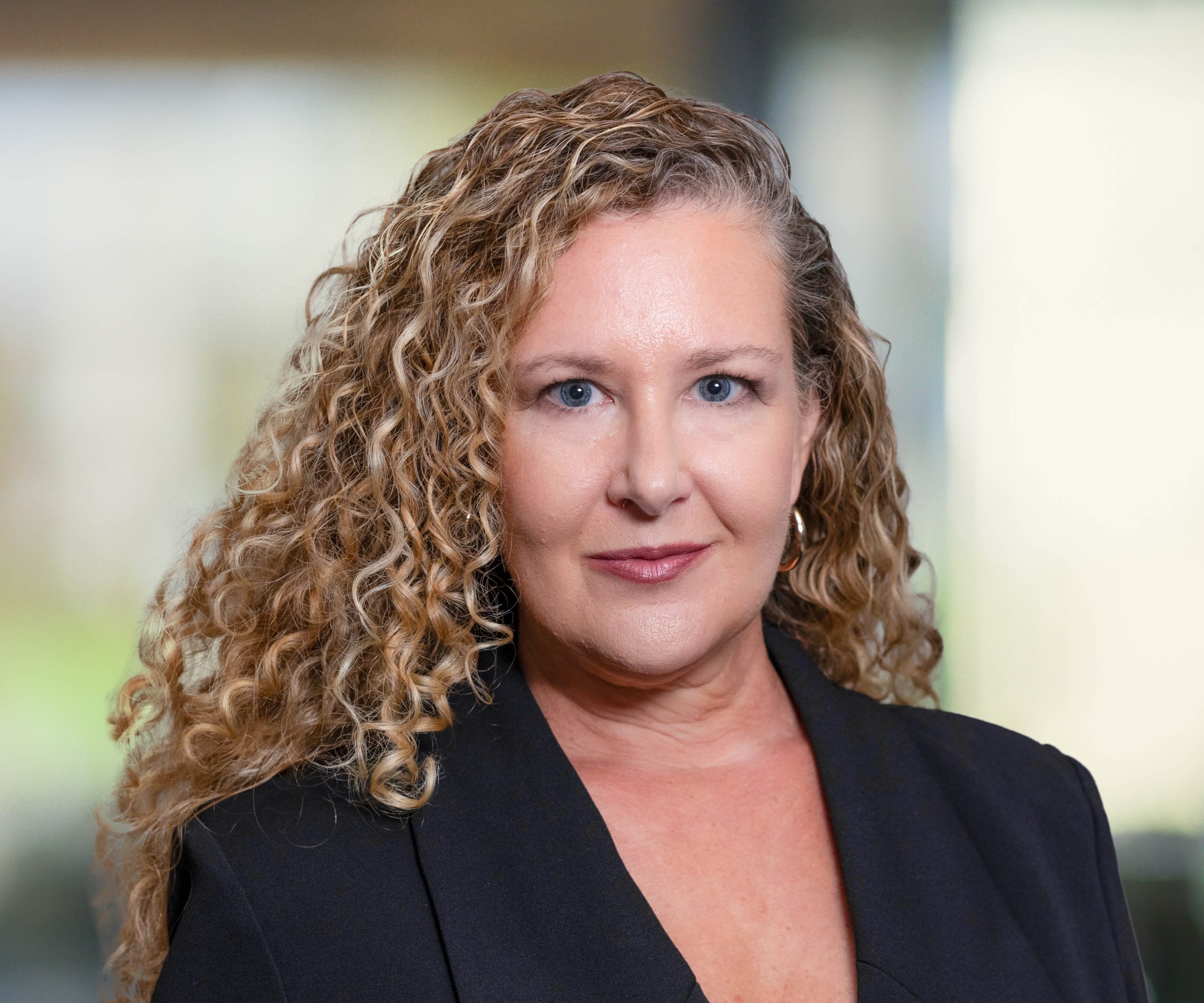 Susan Clark Headshot